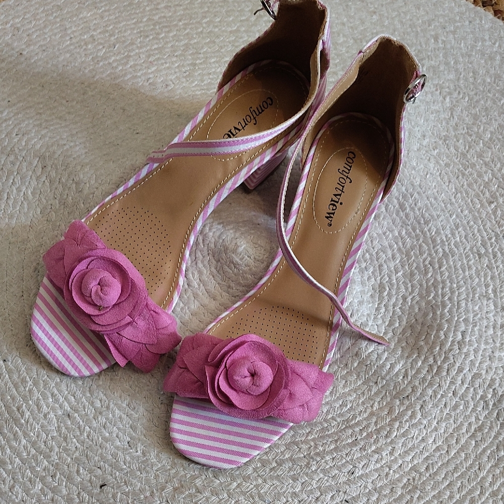 Comfortview Pink and White Sandals with Floral Embellishment